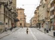 14-03-2020. Bologna, centro. I tday deserti e la polizia a fare i controlli per l'ordinanza contro il coronavirus. Molte persone in centro indossano la mascherina. Foto Michele Lapini/eikon